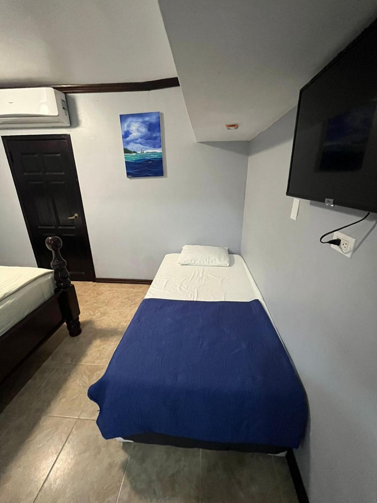 Seaside Chateau Resort Belize City Zewnętrze zdjęcie