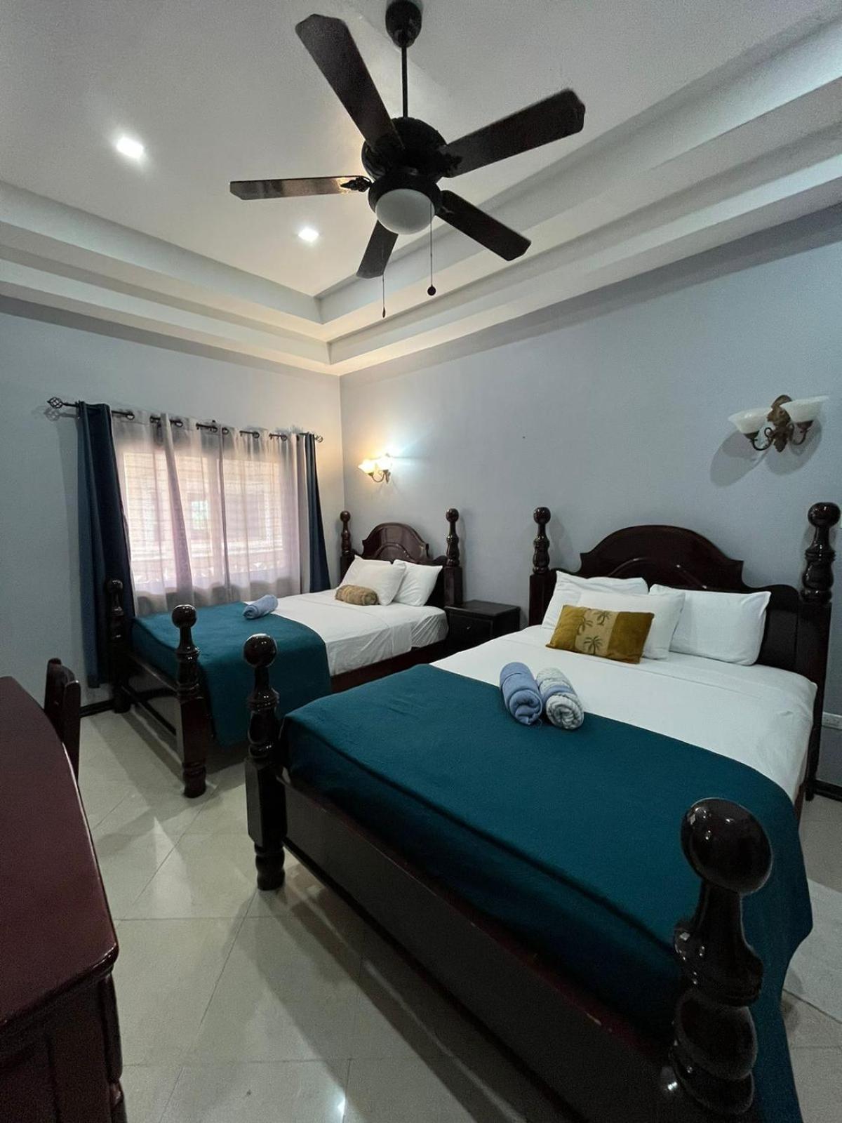 Seaside Chateau Resort Belize City Zewnętrze zdjęcie