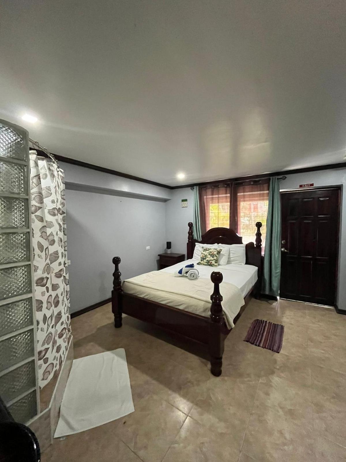 Seaside Chateau Resort Belize City Zewnętrze zdjęcie